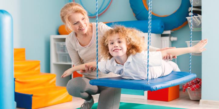 کاردرمانگر ها در چه حیطه‌هایی فعالیت می‌کنند؟